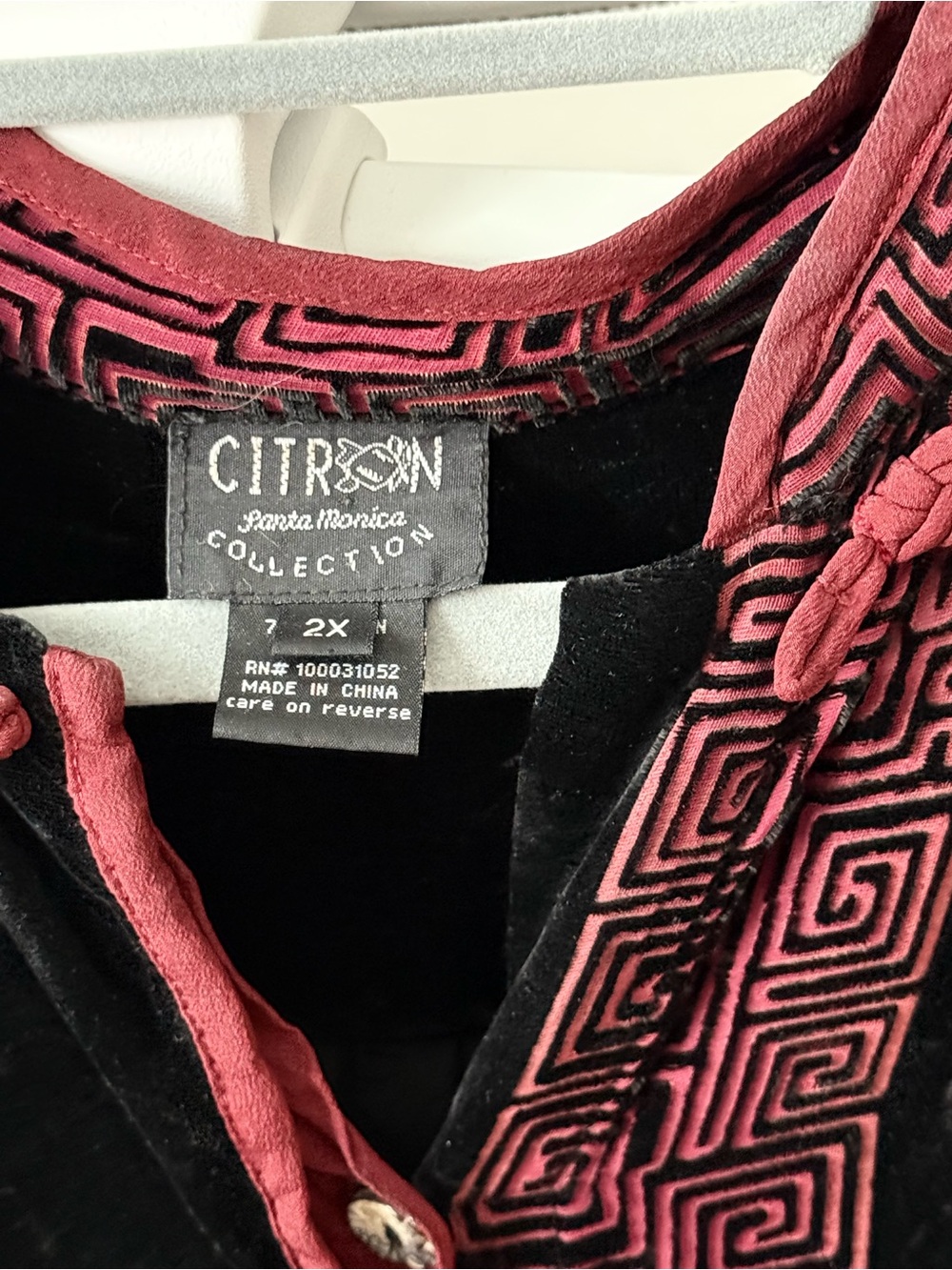 Citron Black Velvet Top with Deep Pink Embroidered Trim - Picture 4 of 4